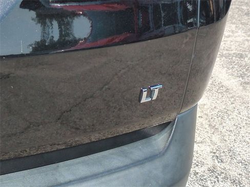 Used 2020 Chevrolet Traverse LT w/ LT Premium Package image 13