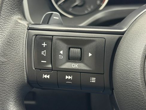 Used 2024 Nissan Rogue SV image 20