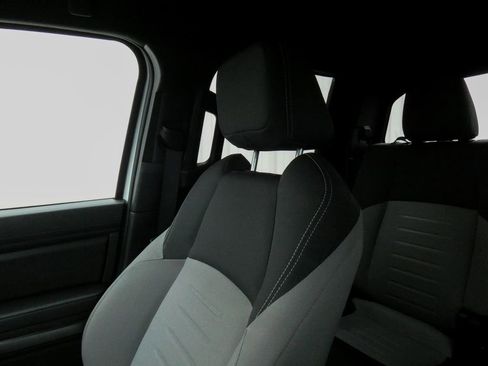 Used 2025 Toyota Tacoma TRD Off-Road image 6