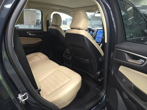 Used 2024 Ford Edge SEL w/ Convenience Package AWD/4WD image 9