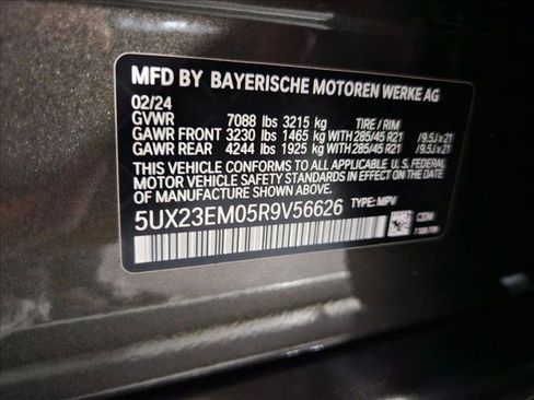 Used 2024 BMW X7 xDrive40i w/ M Sport Package AWD/4WD image 24