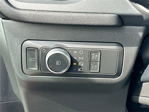 Used 2022 Ford Escape SEL image 10