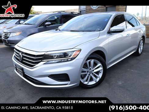Used 2020 Volkswagen Passat 2.0T SE w/ Sunroof Package FWD image 1
