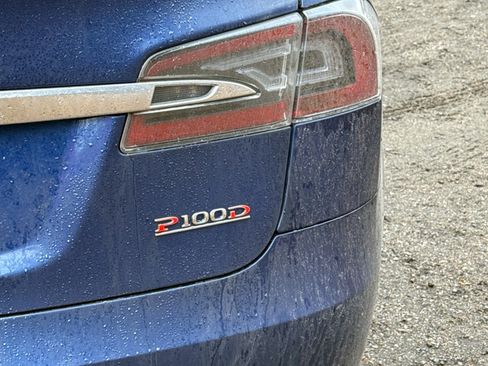 Used 2017 Tesla Model S P100D image 11