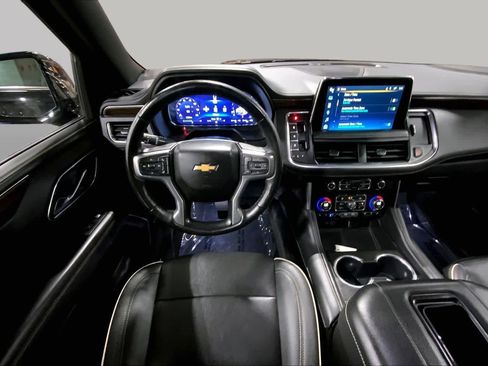 Used 2023 Chevrolet Suburban Premier w/ Max Trailering Package AWD/4WD image 6