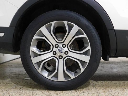 Used 2019 Ford Explorer Platinum image 99