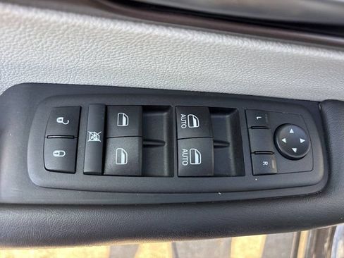 Used 2024 Chrysler Voyager LX FWD image 24