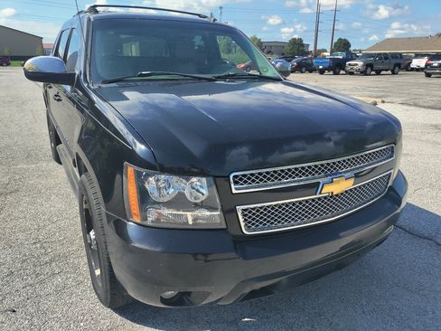 Used 2007 Chevrolet Avalanche LT w/ LT Preferred Equipment Group image 3