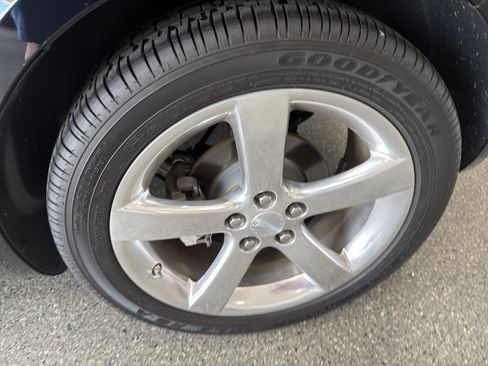 Used 2008 Pontiac Solstice Convertible w/ Premium Package RWD image 5