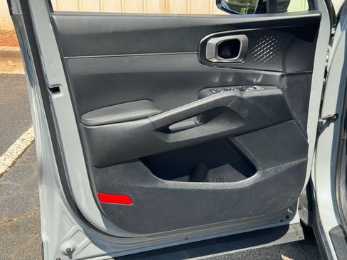 Used 2025 Kia Sorento S w/ Panoramic Sunroof Package FWD image 45