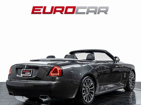 Used 2019 Rolls-Royce Dawn image 6