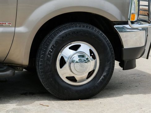 Used 2003 Ford F350 XLT RWD image 18