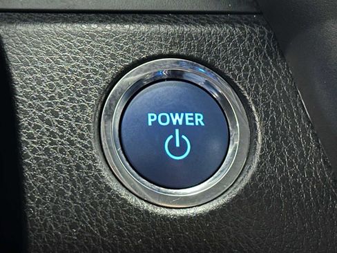 Used 2020 Toyota Camry XLE w/ Driver Assist Package image 19