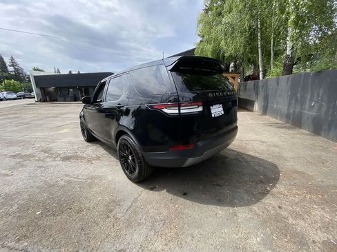 Used 2019 Land Rover Discovery SE AWD/4WD image 4