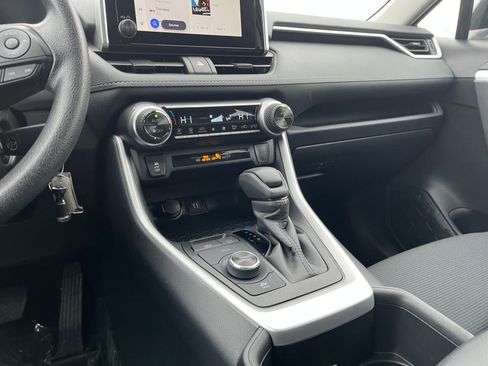 Used 2025 Toyota RAV4 LE image 40
