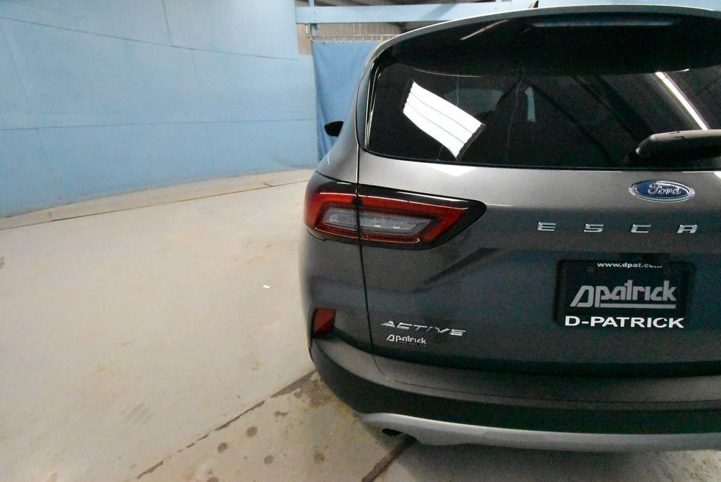Used 2024 Ford Escape Active AWD/4WD image 39