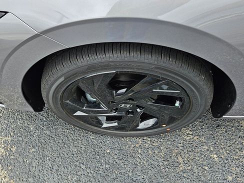 New 2026 Hyundai Elantra SEL Sport Premium FWD image 15