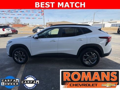 Used 2025 Chevrolet Trax LT image 6