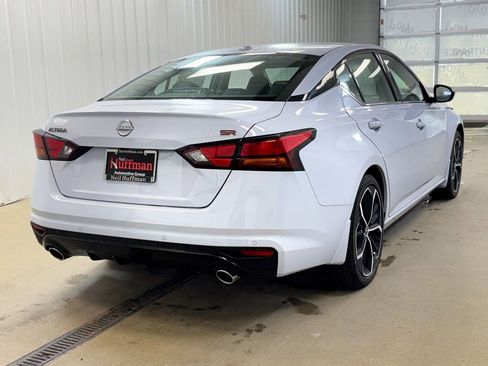 New 2025 Nissan Altima 2.5 SR w/ SR Premium Package image 5