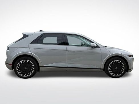 Used 2024 Hyundai Ioniq 5 Limited AWD/4WD image 2