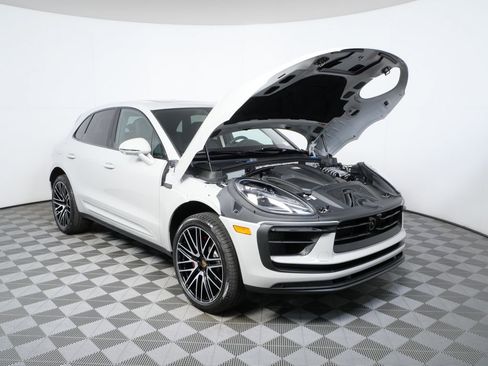 New 2026 Porsche Macan S image 29