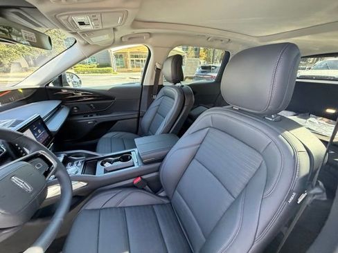 New 2026 Lincoln Nautilus Reserve image 13