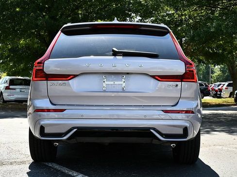 Used 2026 Volvo XC60 B5 Plus AWD/4WD image 6