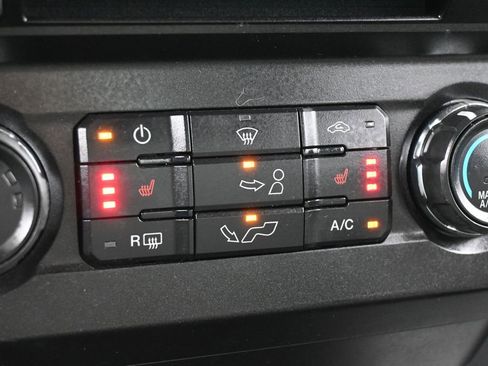 Used 2018 Ford F150 XLT w/ Equipment Group 302A Luxury image 25