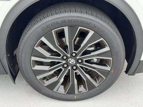 New 2026 Toyota C-HR AWD/4WD image 15