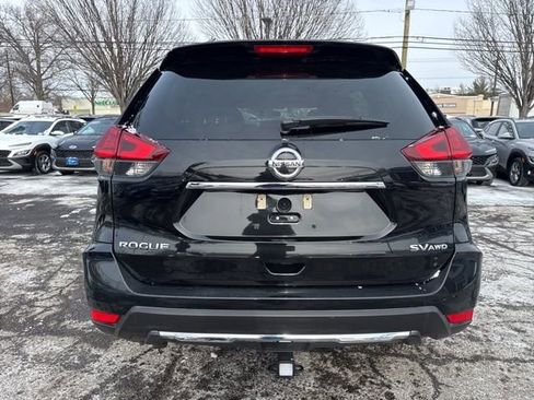 Used 2017 Nissan Rogue SV w/ Sun & Sound Touring Package image 15