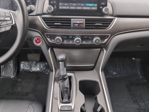 Used 2018 Honda Accord EX-L image 17