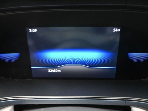 Used 2022 Volkswagen Taos SE image 13