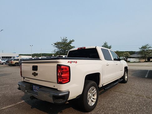 Used 2018 Chevrolet Silverado 1500 LT w/ All Star Edition AWD/4WD image 5