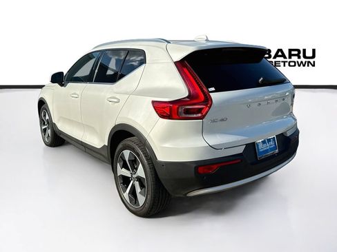 Used 2025 Volvo XC40 B5 Plus AWD/4WD image 5