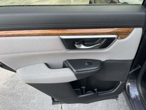 Used 2017 Honda CR-V EX image 18