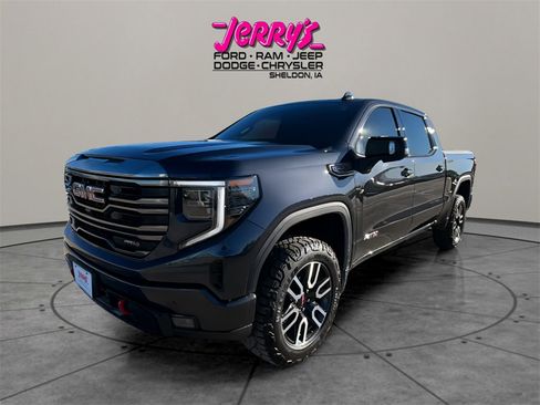 Used 2024 GMC Sierra 1500 AT4 w/ Technology Package image 2