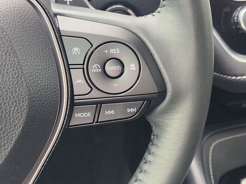 Used 2025 Toyota Corolla SE w/ SE Package image 30