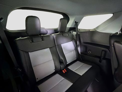 Used 2022 Ford Explorer XLT w/ Equipment Group 202A image 29