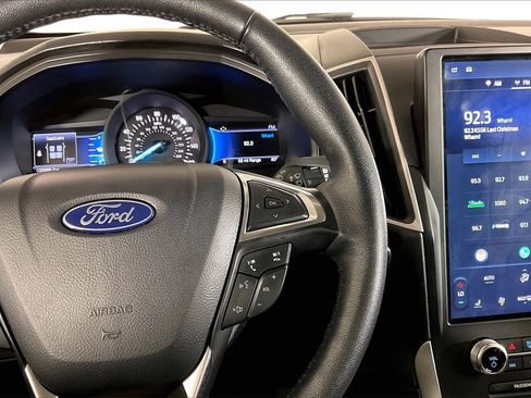 Used 2024 Ford Edge SEL w/ Convenience Package image 19