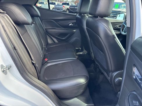Used 2020 Buick Encore Preferred image 17