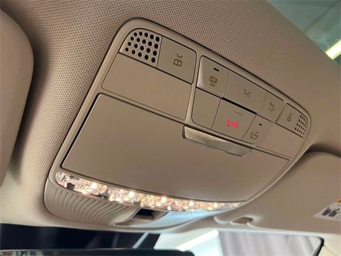 Certified 2022 Mercedes-Benz GLC 300 4MATIC image 32