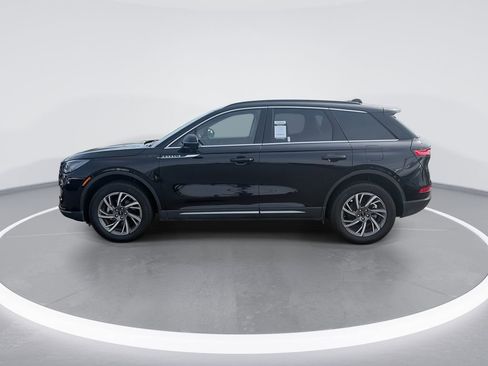 Used 2025 Lincoln Corsair FWD w/ Equipment Group 101A image 5