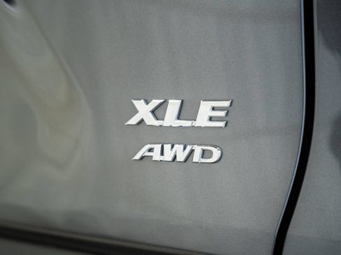 Used 2025 Toyota RAV4 XLE AWD/4WD image 7