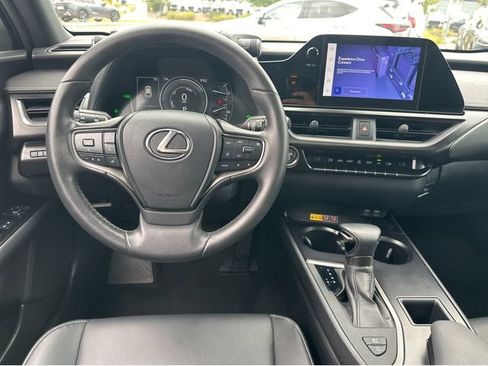 Used 2024 Lexus UX 250h FWD image 14