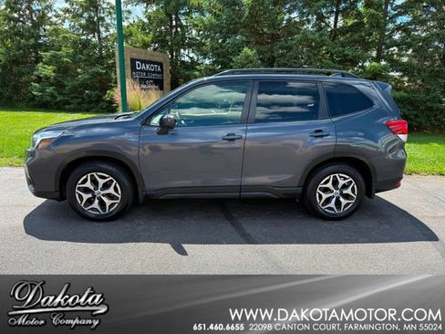 Used 2019 Subaru Forester Premium w/ All-Weather Package AWD/4WD image 1