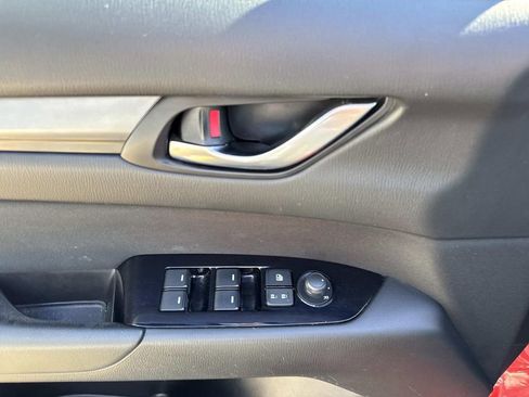 Used 2019 MAZDA CX-5 Sport w/ I-ACTIVSENSE Package image 21