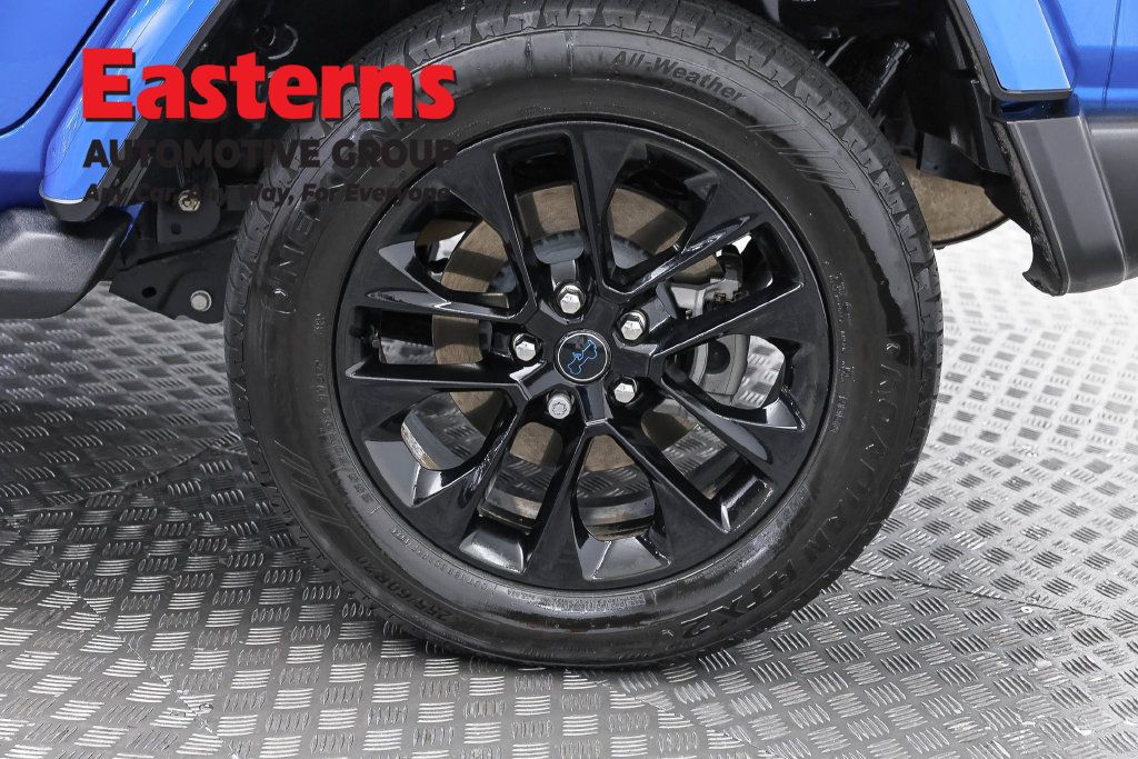 Used 2024 Jeep Wrangler Unlimited Sahara w/ Technology Group AWD/4WD image 35