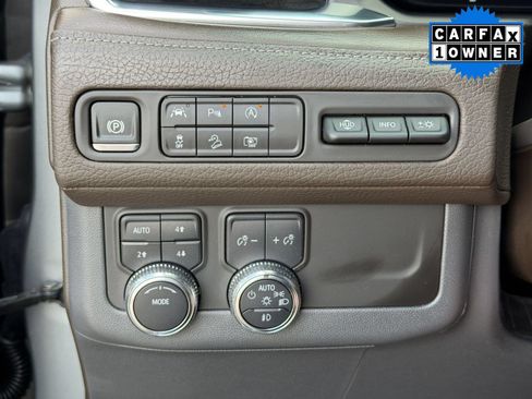 Used 2024 GMC Yukon Denali AWD/4WD image 19