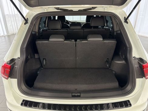 Used 2023 Volkswagen Tiguan SE R-Line FWD image 34