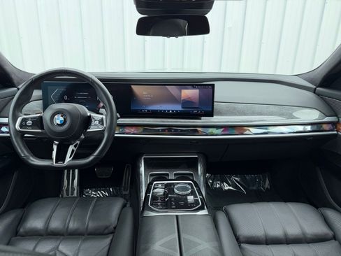 Used 2023 BMW 760i xDrive AWD/4WD image 12